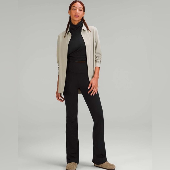 Lululemon Groove Super High Rise Flared Pant - Size 12 - Picture 2 of 9